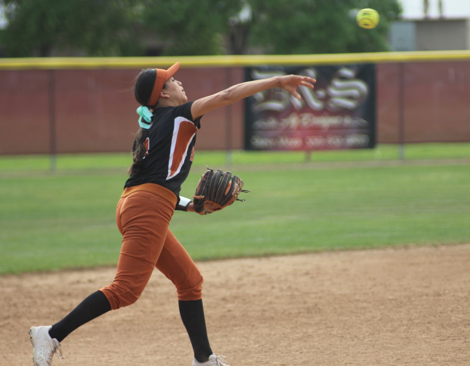 Selma wins Tulare Classic championship
